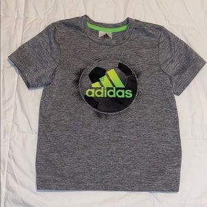 Adidas T-shirt